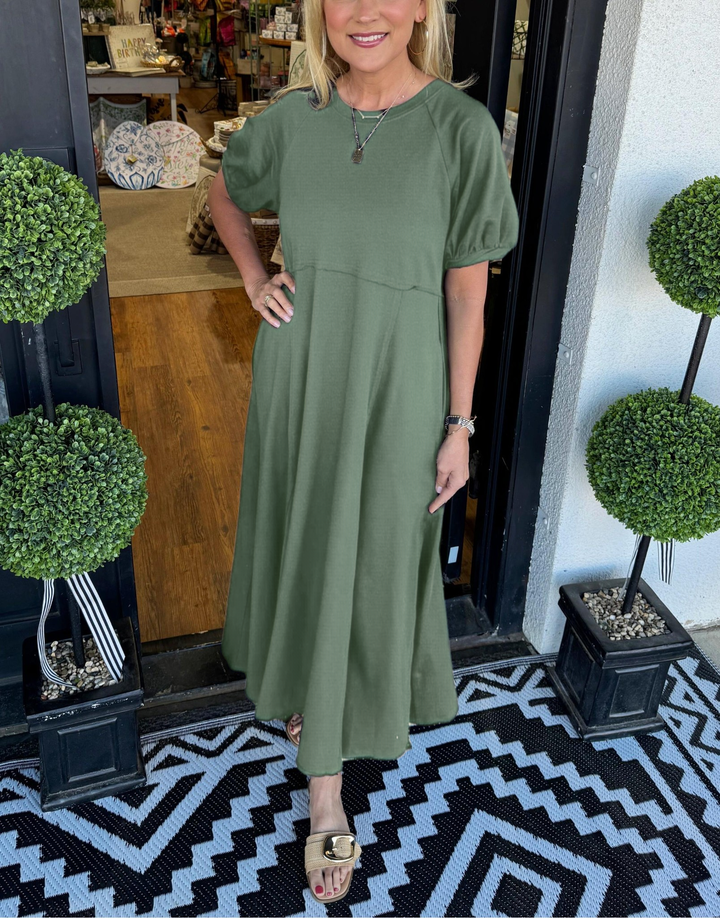 Lesly | Chic Puff Sleeve Round Neck Maxi Dress